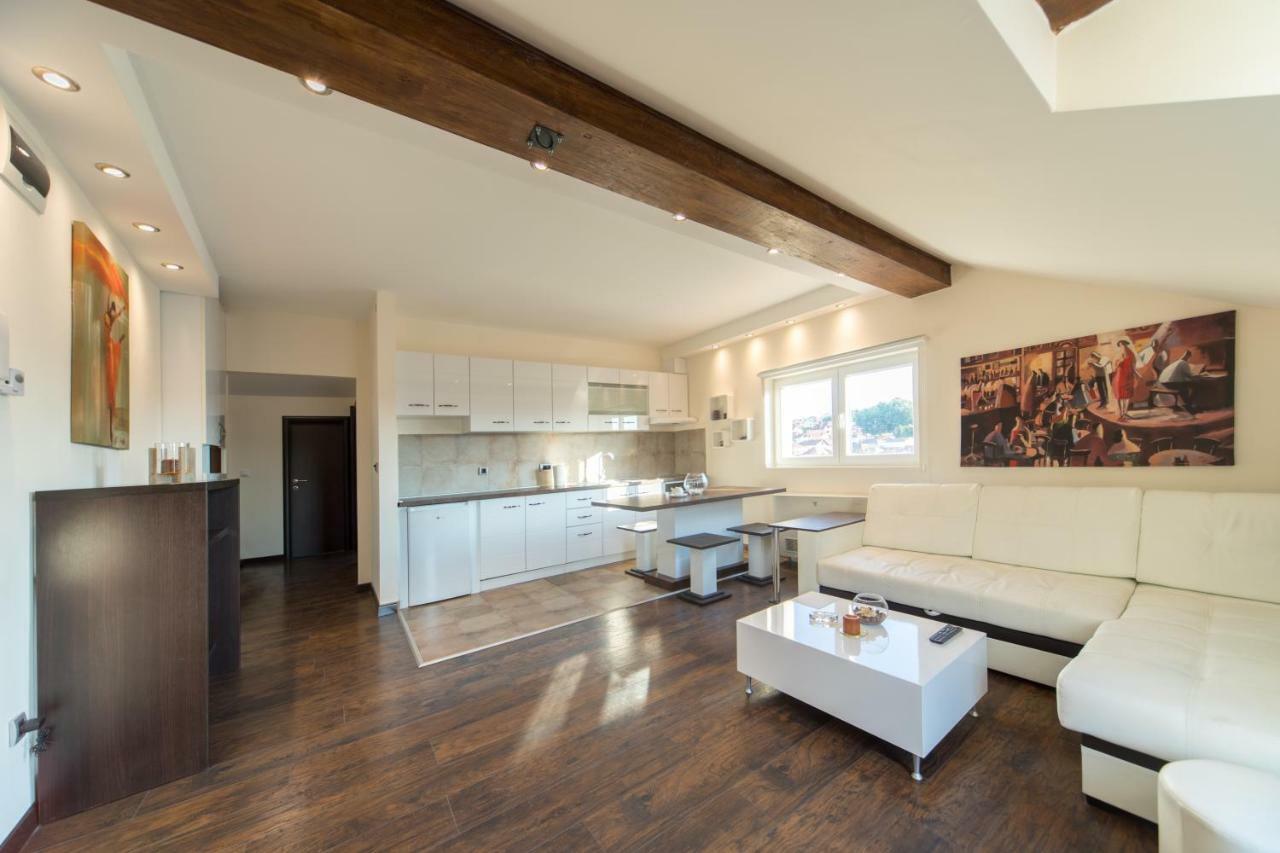New And Nice Apartments Kragujevac Luaran gambar