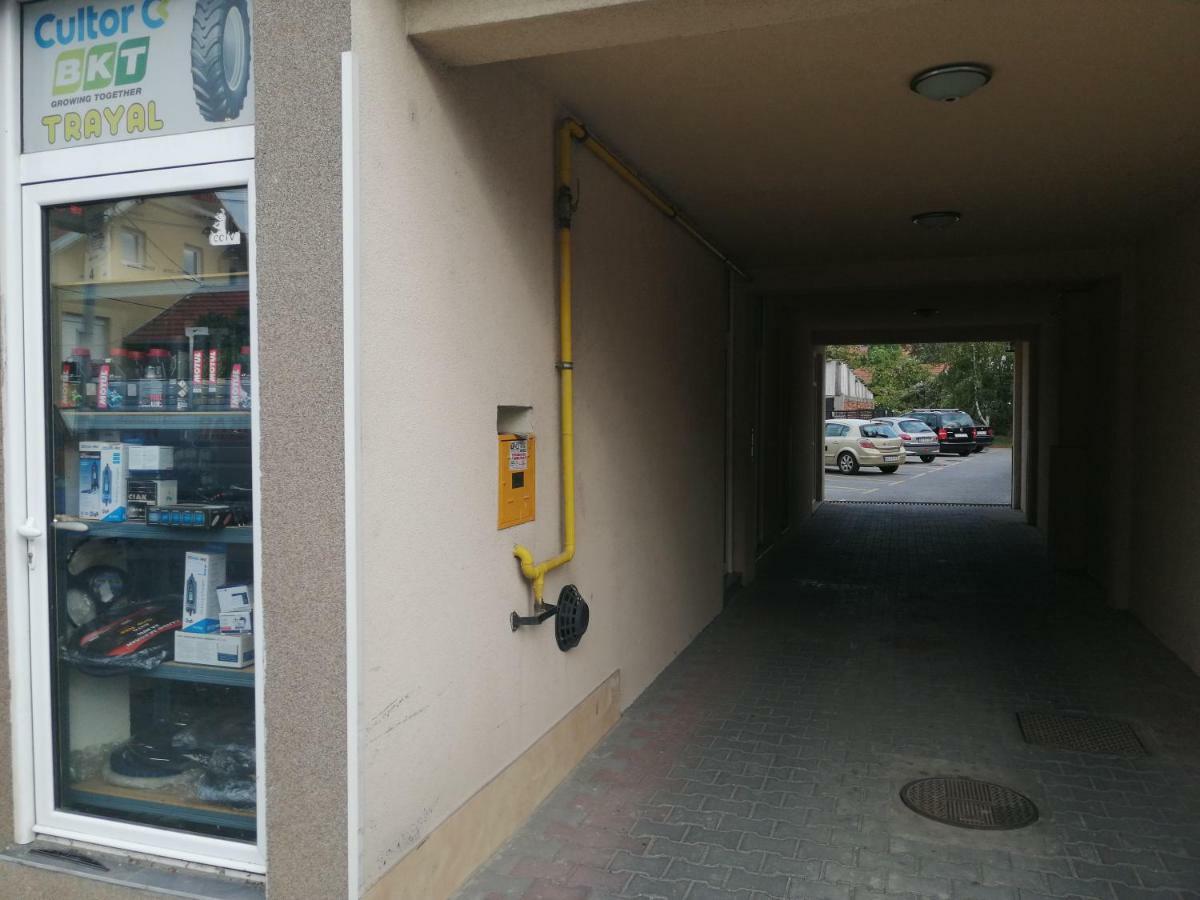 New And Nice Apartments Kragujevac Luaran gambar